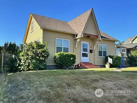 516 S 58th St, Tacoma, WA 98408