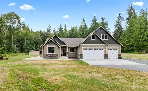 7826 144th St NW, Stanwood, WA 98292