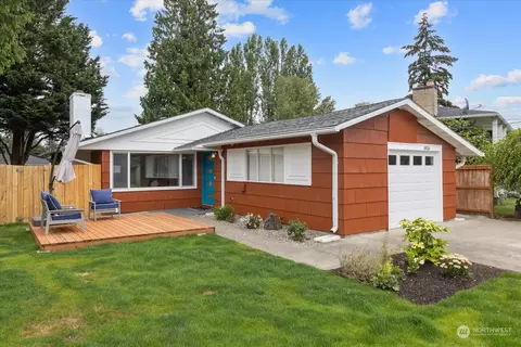 1826 S 261st Pl, Des Moines, WA 98198