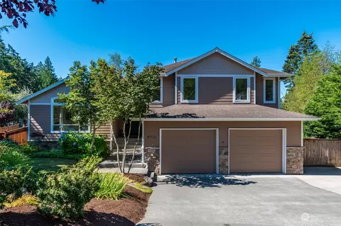 4005 Robin Ct, Anacortes, WA 98221