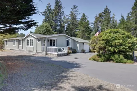 30311 O Pl, Ocean Park, WA 98640