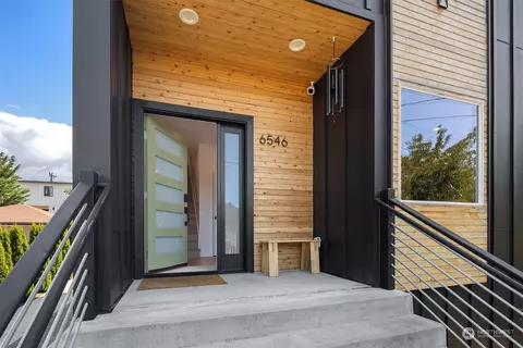 6546 25th Ave NW, Seattle, WA 98117