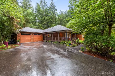 9220 161st Avenue Ct NW, Lakebay, WA 98349