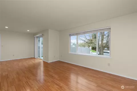 1921 Chestnut St, Everett, WA 98201 photo 20