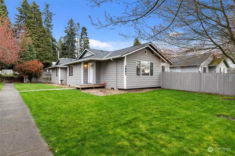 1921 Chestnut St, Everett, WA 98201 photo 2