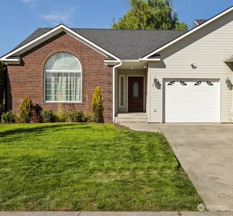 719 SE Mockingbird Dr, College Place, WA 99324