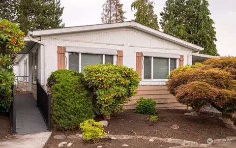 1121 244th St SW #35, Bothell, WA 98021