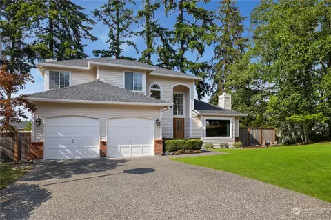 6025 136th Pl SW, Edmonds, WA 98026
