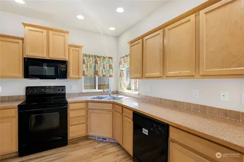 Kitchen - 1122 183rd Street Ct E, Spanaway, WA 98387 photo 1 of 2