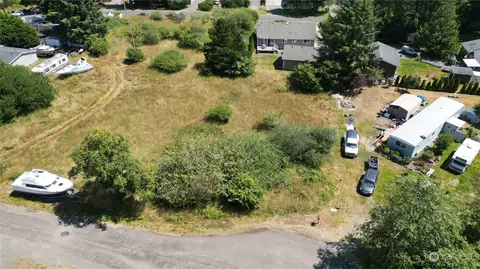 245 Nn Ash St, Ocean Park, WA 98640