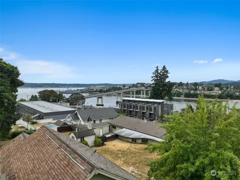 View/Area - 2015 E 14th St, Bremerton, WA 98310 photo 1 of 3