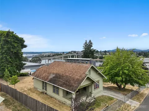 View/Area - 2015 E 14th St, Bremerton, WA 98310 photo 2 of 3