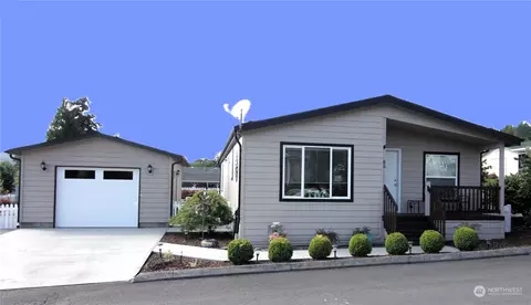 5400 Meeker Dr #85, Kalama, WA 98625