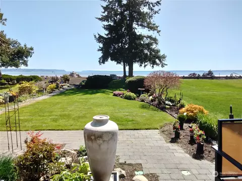 1440 Ocean Dr, Camano Island, WA 98282