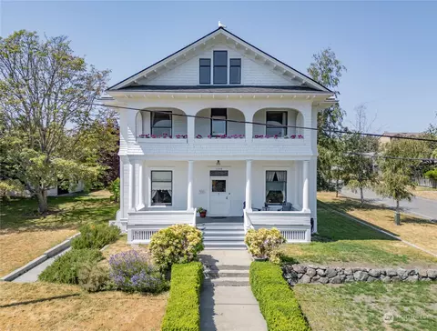 1306 Franklin St, Port Townsend, WA 98368