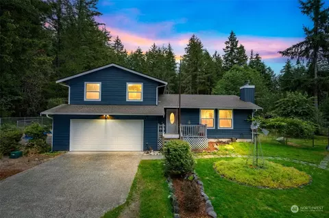 12595 Oakridge Dr SW, Port Orchard, WA 98367