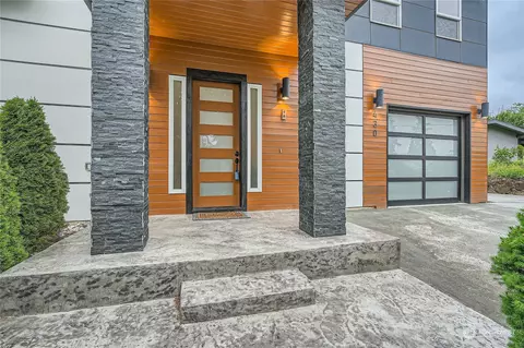430 167th Ave SE, Bellevue, WA 98008