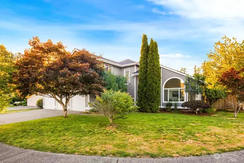 23722 SE 246th St, Maple Valley, WA 98038