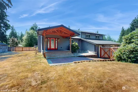 3671 NE North Shore Rd, Belfair, WA 98528