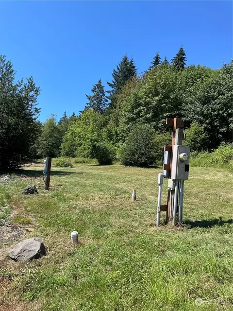 3751 E Grapeview Loop Rd, Grapeview, WA 98546 photo 4