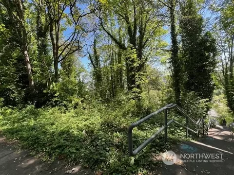 3040 S Ferdinand St, Seattle, WA 98108