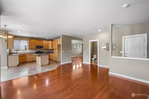 Living - 809 Williams St NW, Orting, WA 98360 photo 4 of 5