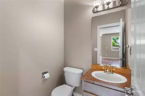 Bath - 809 Williams St NW, Orting, WA 98360 photo 1 of 5