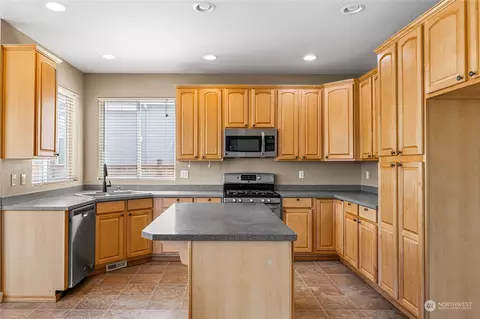 Kitchen - 809 Williams St NW, Orting, WA 98360 photo 1 of 3