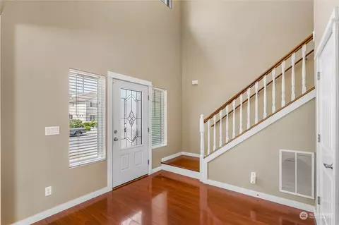 Entry Way - 809 Williams St NW, Orting, WA 98360 photo 1 of 2