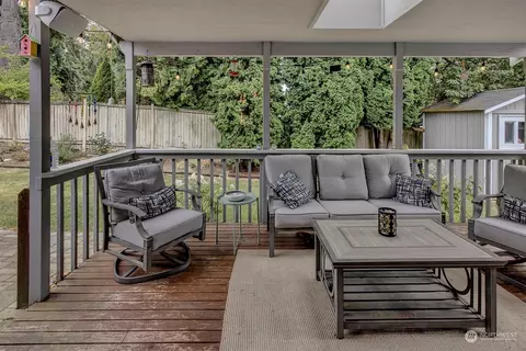 Exterior - 23821 2nd Ave W, Bothell, WA 98021 photo 3 of 7