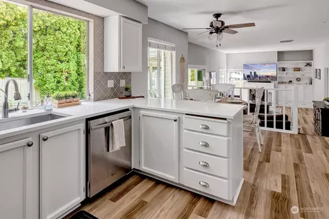 Kitchen - 23821 2nd Ave W, Bothell, WA 98021 photo 3 of 3