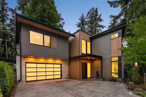 10335 NE 43rd St, Kirkland, WA 98033