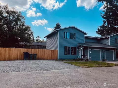 Exterior - 10509 Holly Dr, Everett, WA 98204 photo 3 of 10