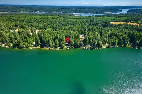 530 E Phillips Lake Loop Rd, Shelton, WA 98584