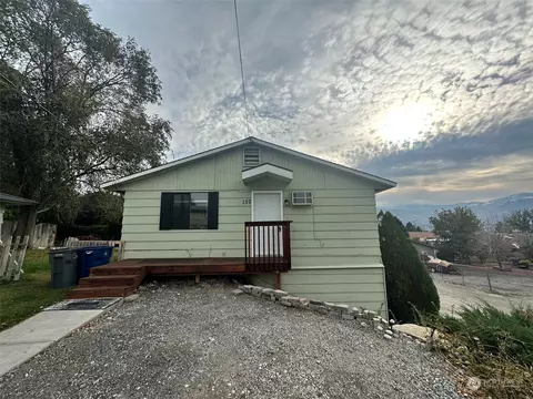 152 NE 13th St, East Wenatchee, WA 98802