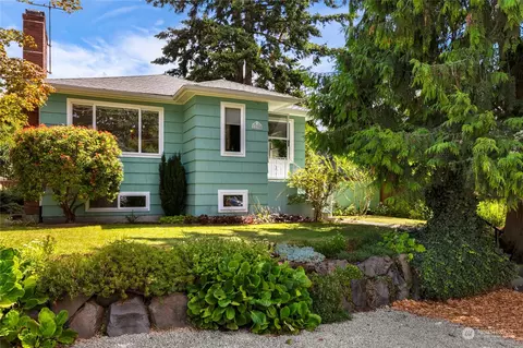 11208 Evanston Ave N, Seattle, WA 98133