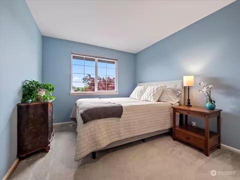 Bedroom - 20209 29th Ave SE, Bothell, WA 98012 photo 1 of 3