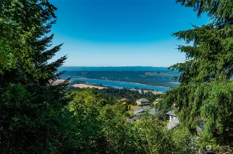 520 Varsity Rd, Kalama, WA 98625
