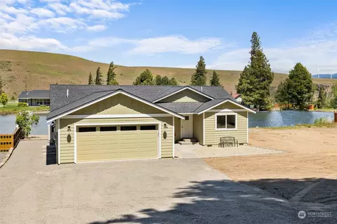 781 Twin Lakes Rd, Cle Elum, WA 98922