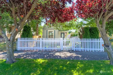 5215 Yakima Ave, Tacoma, WA 98408
