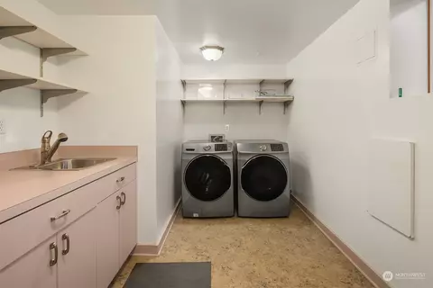 835 Hillside Dr E, Seattle, WA 98112 photo 24