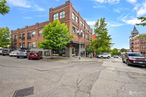 1224 Harris Ave #208, Bellingham, WA 98225