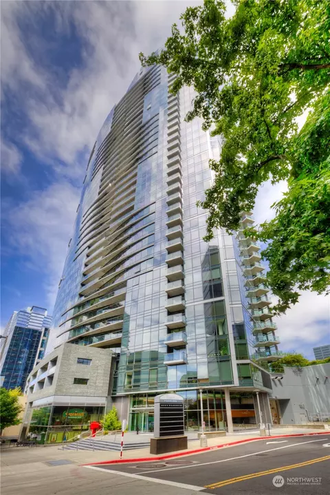 10700 NE 4th St #1102, Bellevue, WA 98004