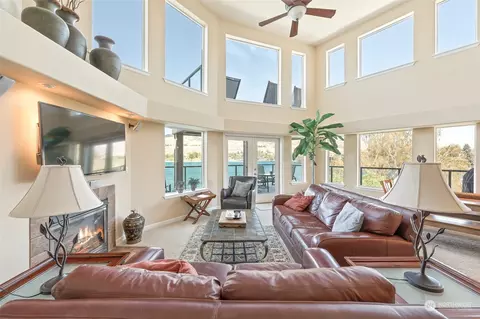 103 N Park St #431, Chelan, WA 98816