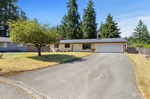 2120 SE Yucca Ct, Port Orchard, WA 98366