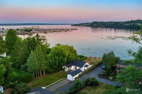 10819 NE West Kingston Rd, Kingston, WA 98346