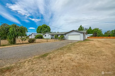 6877 Old Guide Rd, Lynden, WA 98264