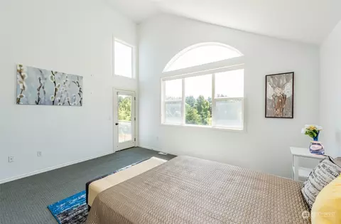 Bedroom - 322 Ridge View Dr, Sequim, WA 98382 photo 3 of 7