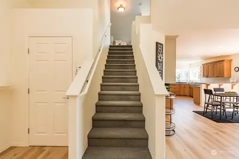 Entry Way - 322 Ridge View Dr, Sequim, WA 98382 photo 4 of 4