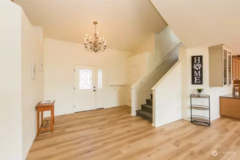 Entry Way - 322 Ridge View Dr, Sequim, WA 98382 photo 3 of 4